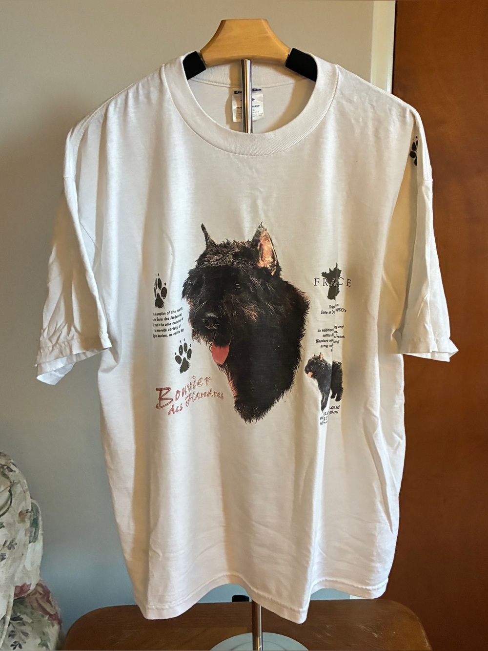 Jerzees White T-Shirt with Black Dog Graphic